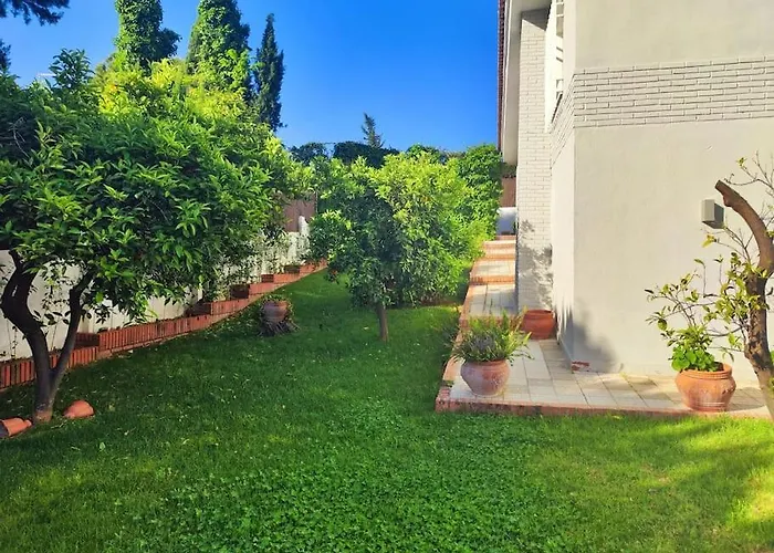 Fantastico En Zona Brillante Будинок відпочинку